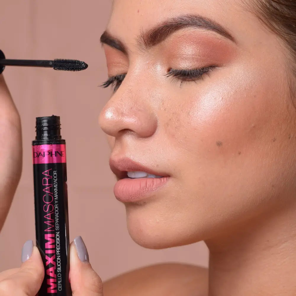Mascara de pestañas MAXIM